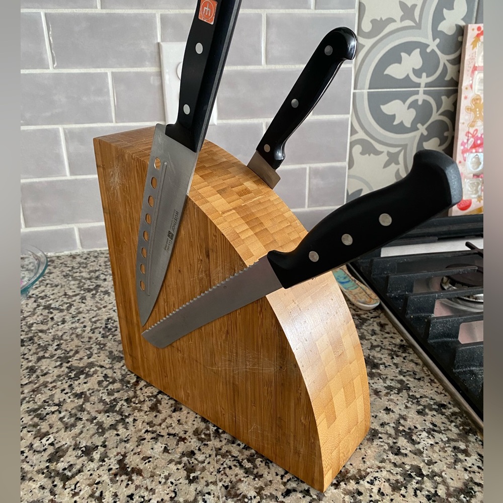 Magnablock kitchen knife block